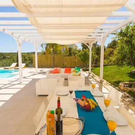 - Merkouri - Entire With Panoramic View * Koroni (Messinia)