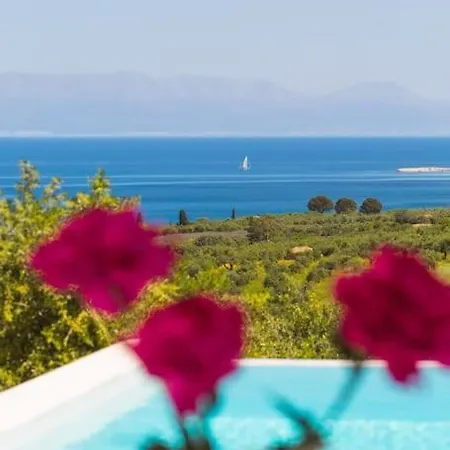 - Merkouri - Entire With Panoramic View فيلة Koróni